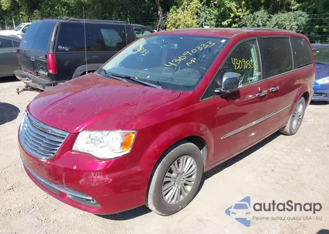 2015 Chrysler Town & Country Touring-L z USA, uszkodzony, nr VIN 2C4RC1CGXFR674684